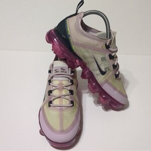 Nike Vapor Max size 5y (women’s size 6.5)